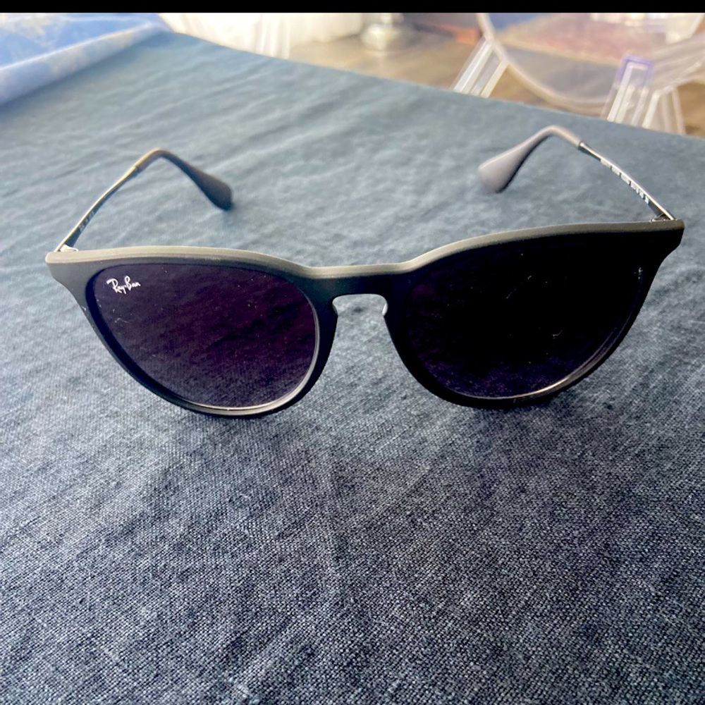 Rayban authentic new woman model Erika
